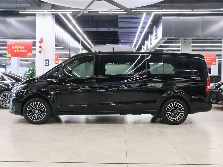 Mercedes-Benz Vito 2020 2.0T Elite Edition (7-seater) фото 3