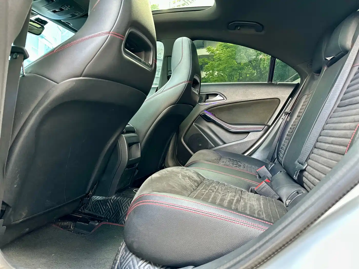 Mercedes-Benz CLA (Import) 2017 CLA 220 4MATIC фото 7