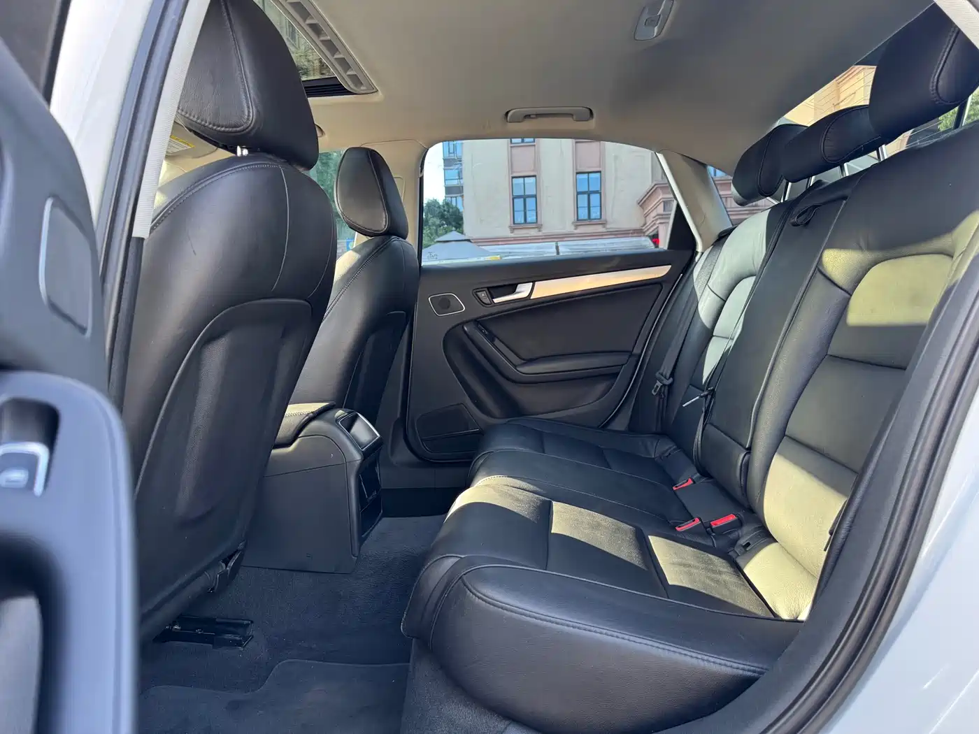 Audi A4L 2013 35 TFSI Automatic Standard фото 9
