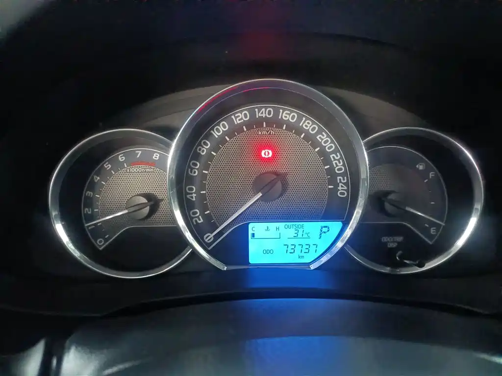 Toyota Corolla 2014 1.6L CVT GL фото 12