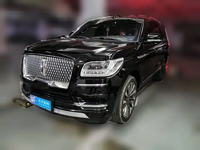 Lincoln Navigator 2019 3.5T Ultimate China VI — фото 1