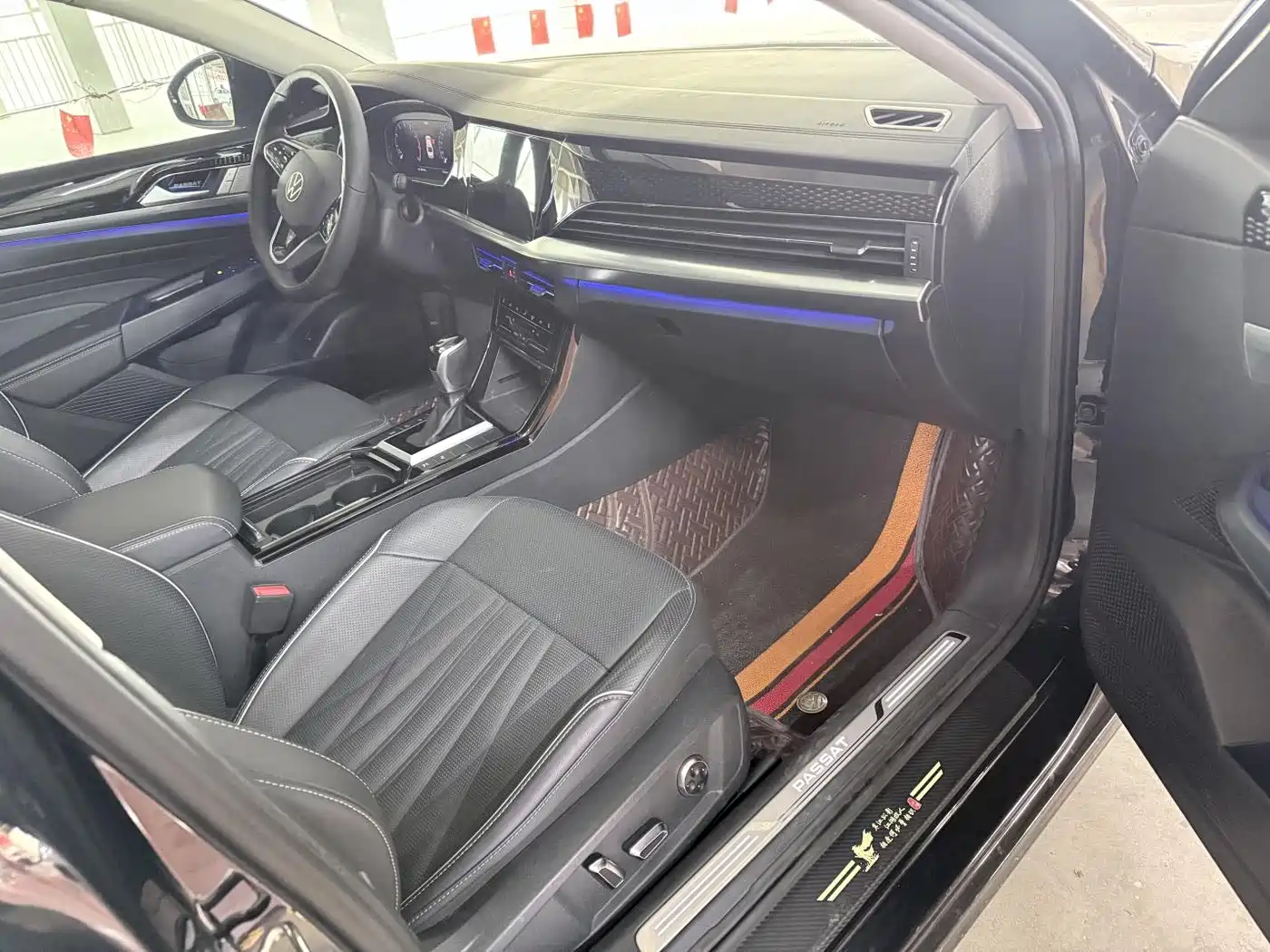 Volkswagen Passat 2023 330TSI Elite Edition фото 17