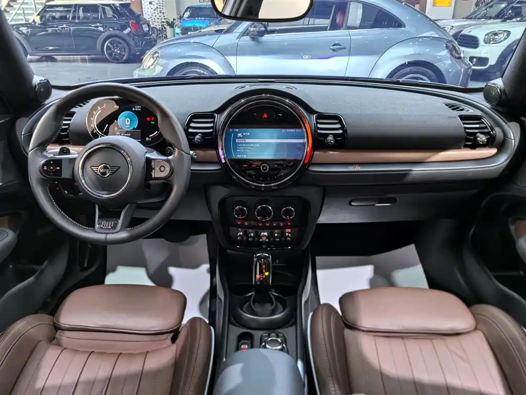MINI CLUBMAN