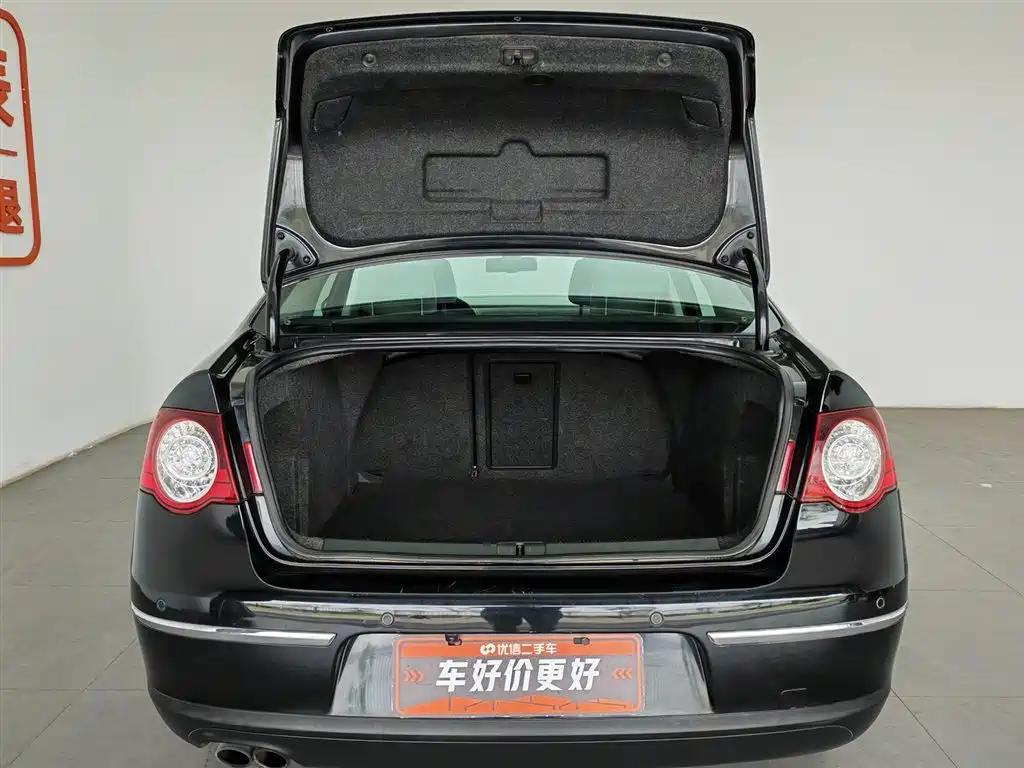 Volkswagen Magotan 2011 1.8TSI DSG Comfort фото 16