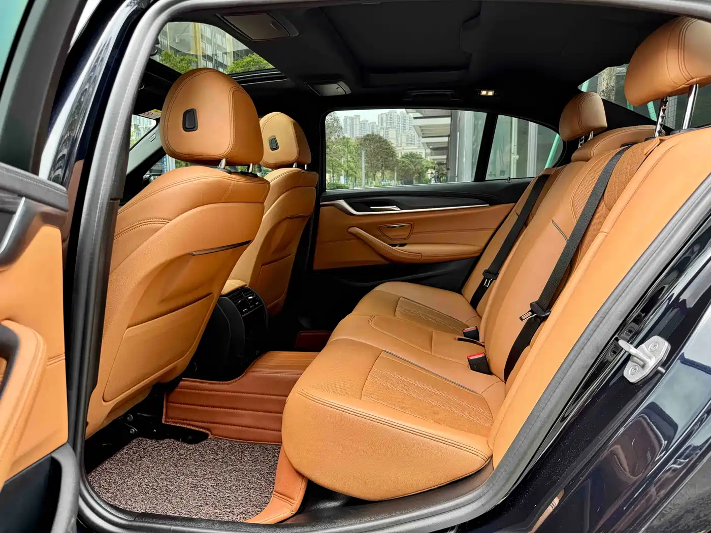 BMW 5 Series 2021 530Li Leading M Sport Package фото 7