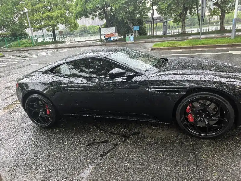 Aston Martin DB11 2018 2019 Model 4.0T V8 Coupe