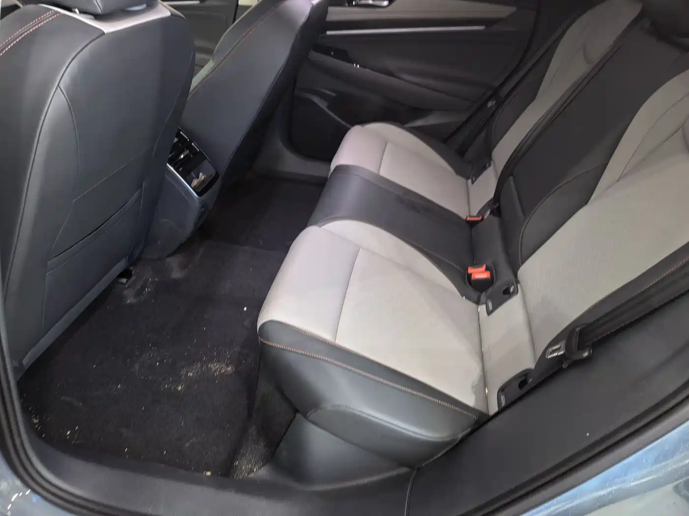 VOLKSWAGEN ID.7 VIZZION