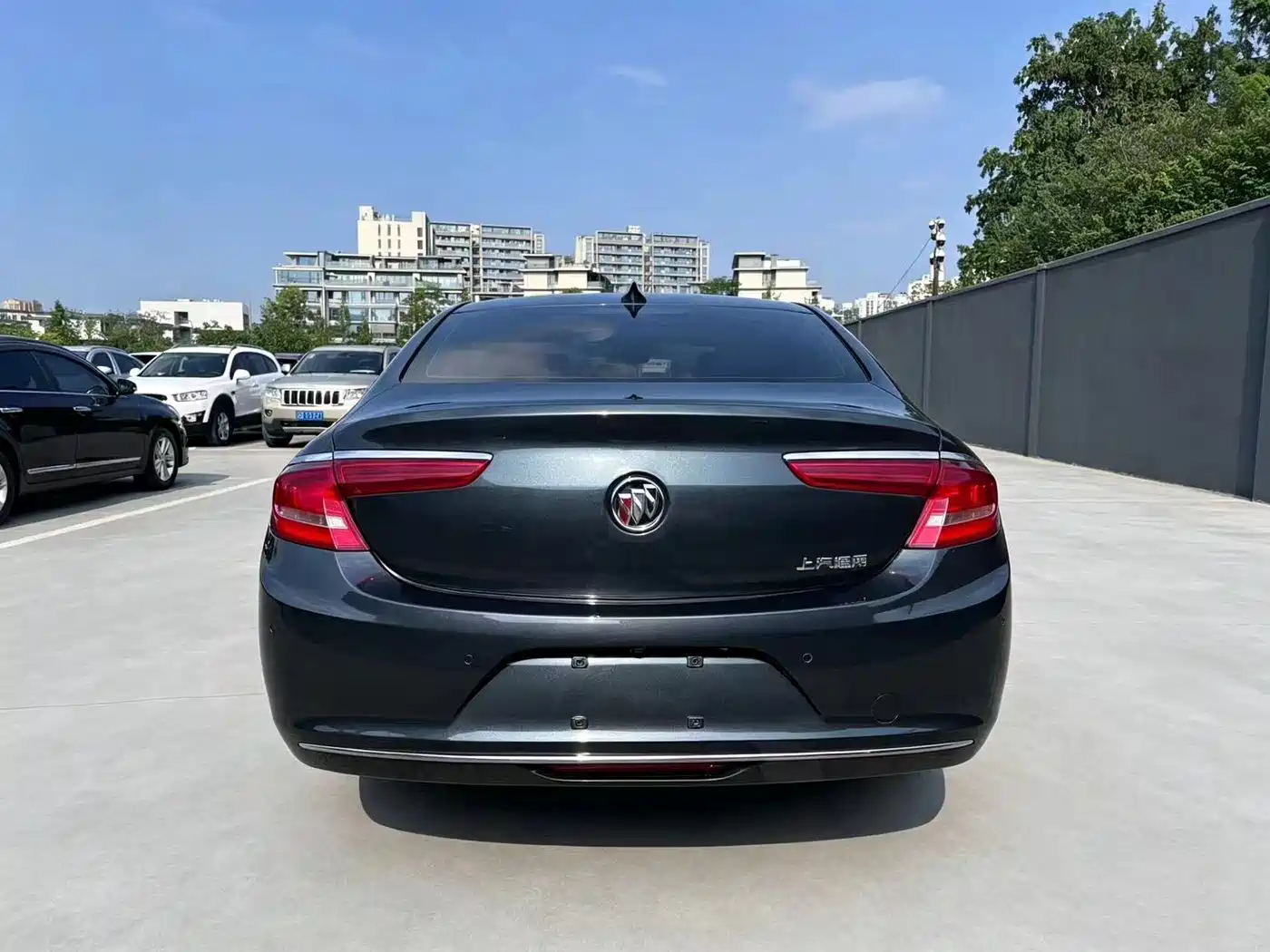 Buick LaCrosse 2018 Model 20T Luxury Edition фото 5