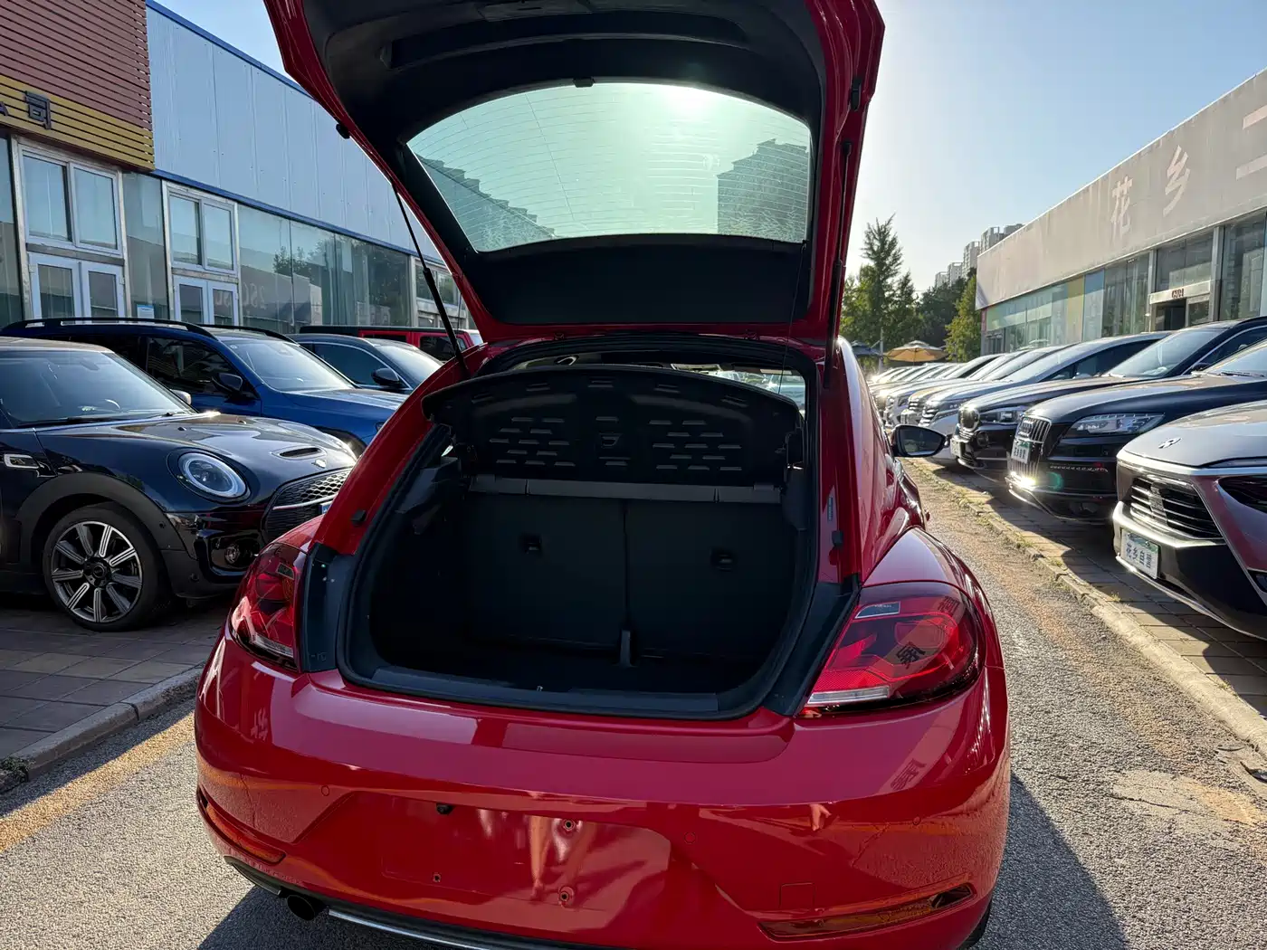 Volkswagen Beetle 2017 180TSI Style фото 8