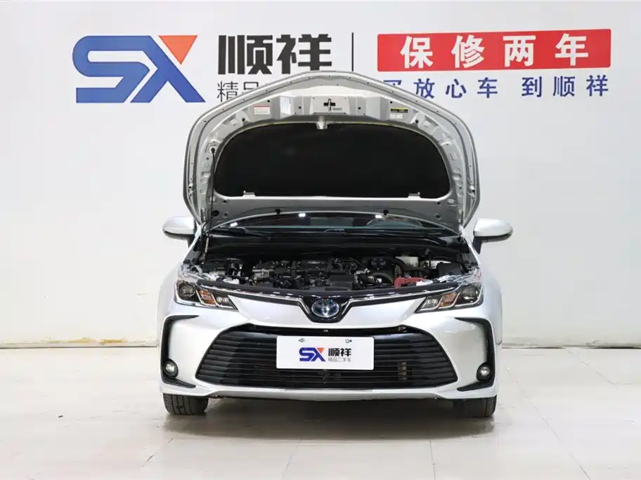 Toyota Corolla 2021 Hybrid 1.8L E-CVT Pioneer Edition фото 17