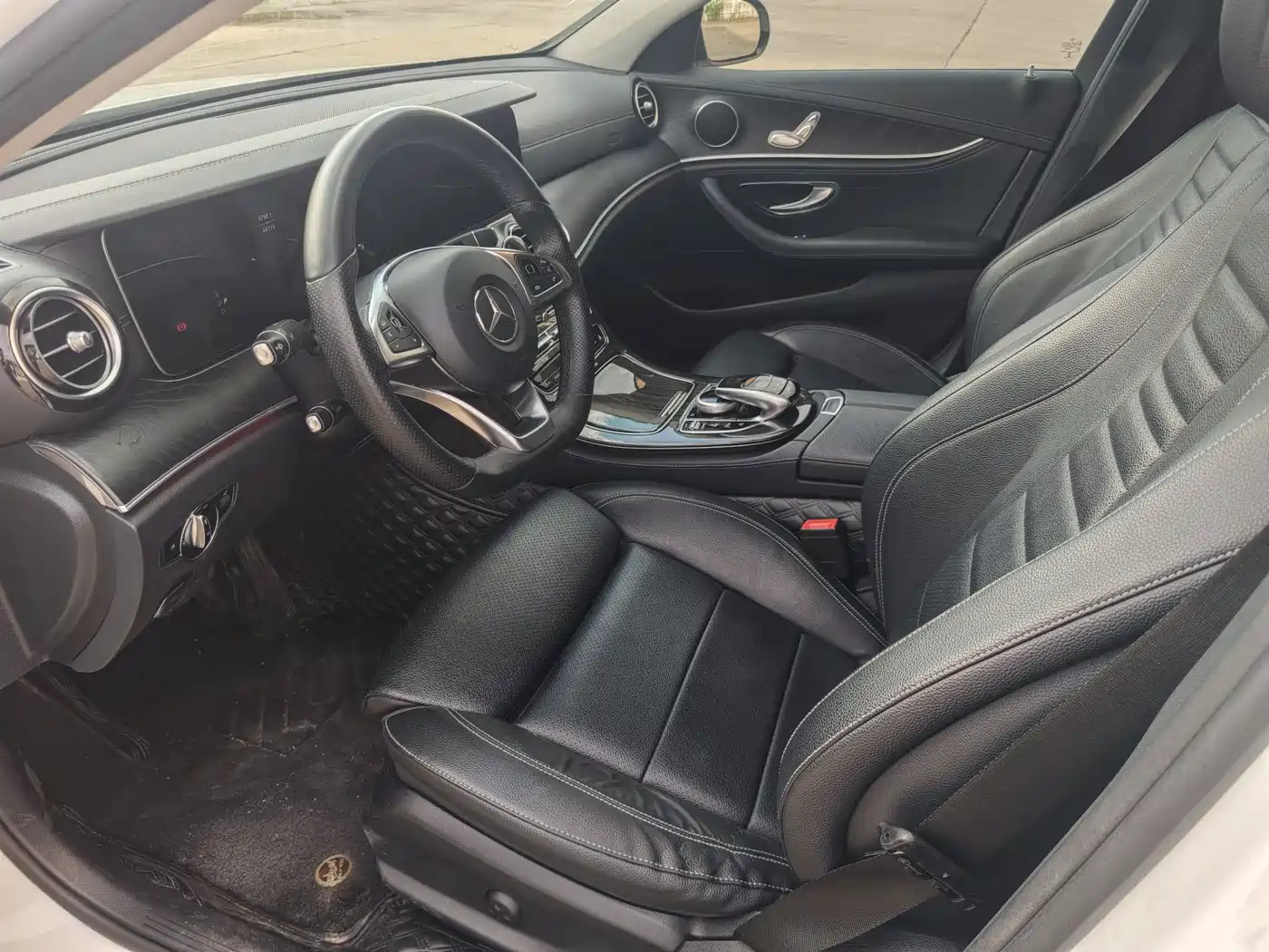 Mercedes-Benz E-Class 2016 E 200 L Sport Type фото 9