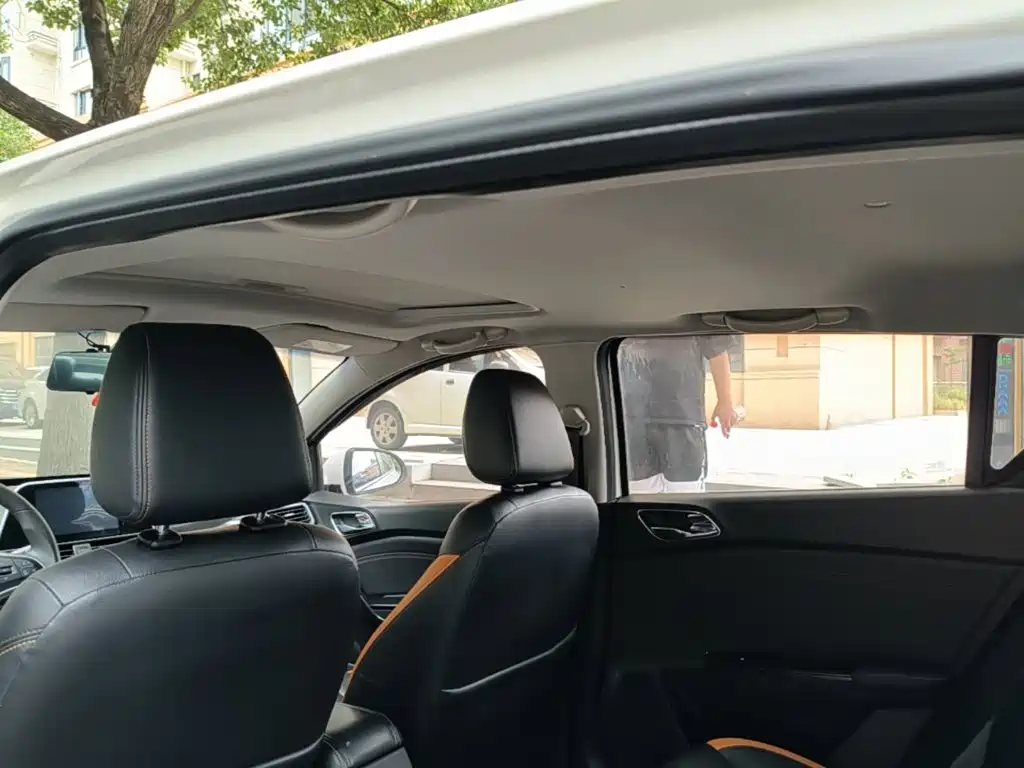 Baojun 310 2019 2017 1.5L Auto Luxury