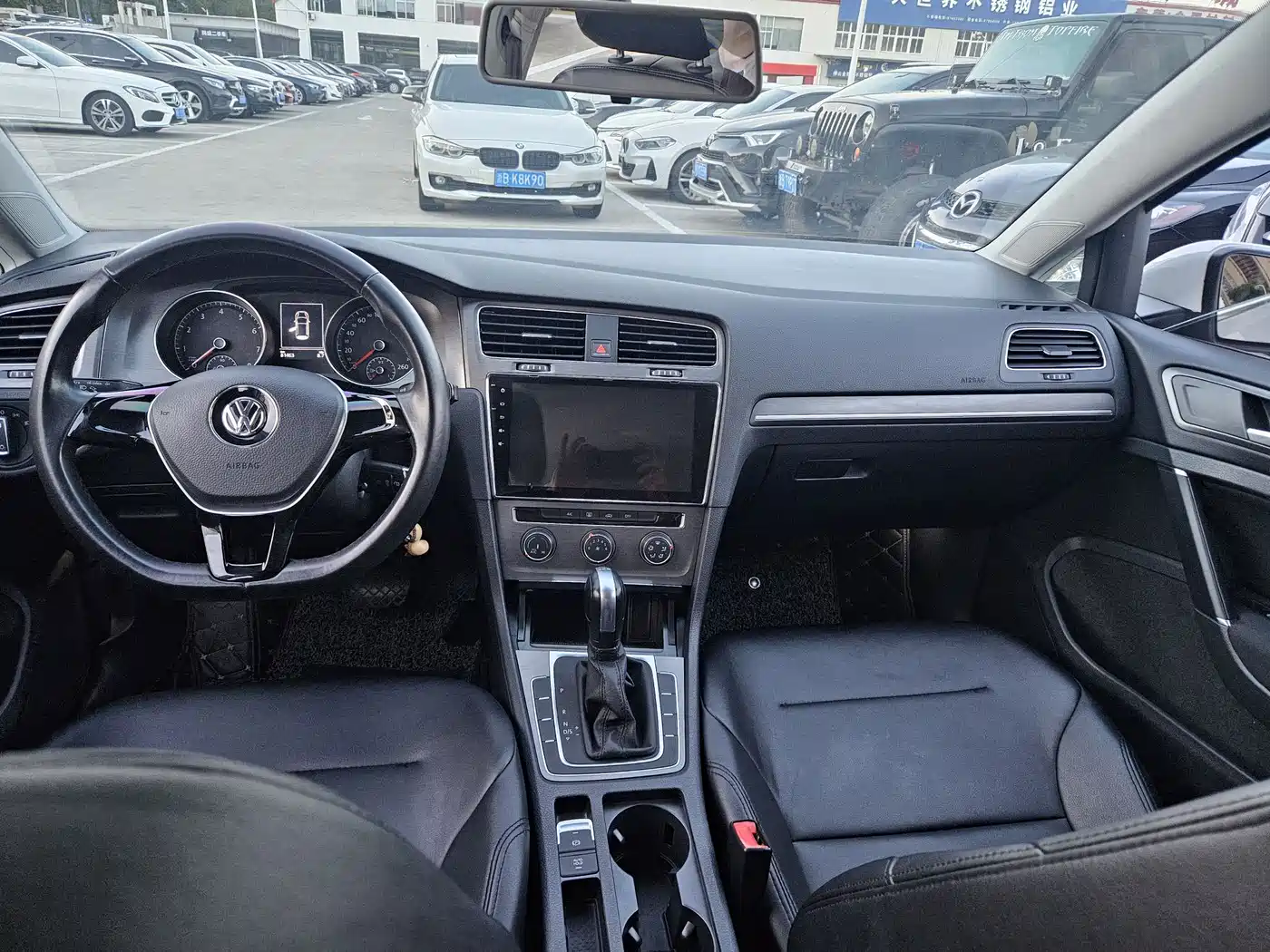 Volkswagen Golf 2016 230TSI Automatic Comfort фото 8