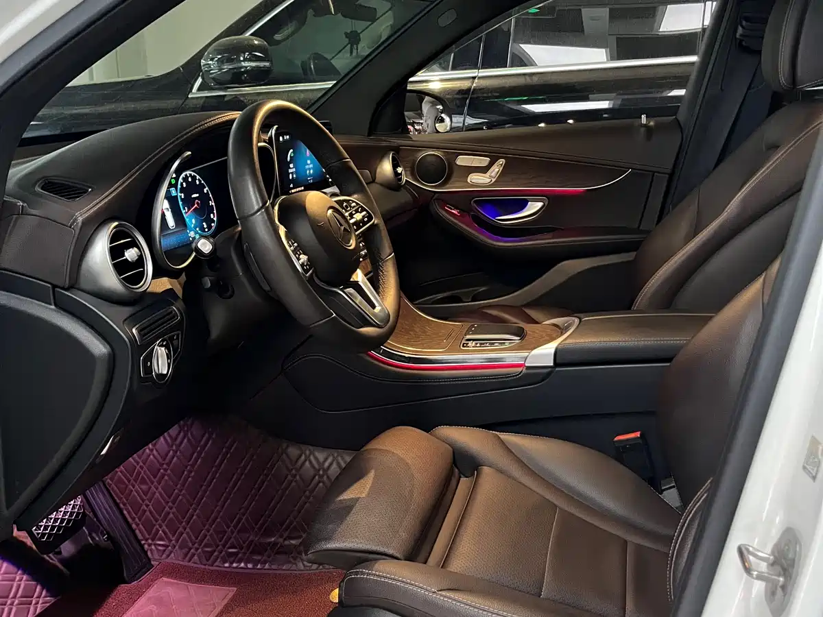 Mercedes-Benz GLC 2022 Facelift GLC 260 L 4MATIC Luxury Model фото 16