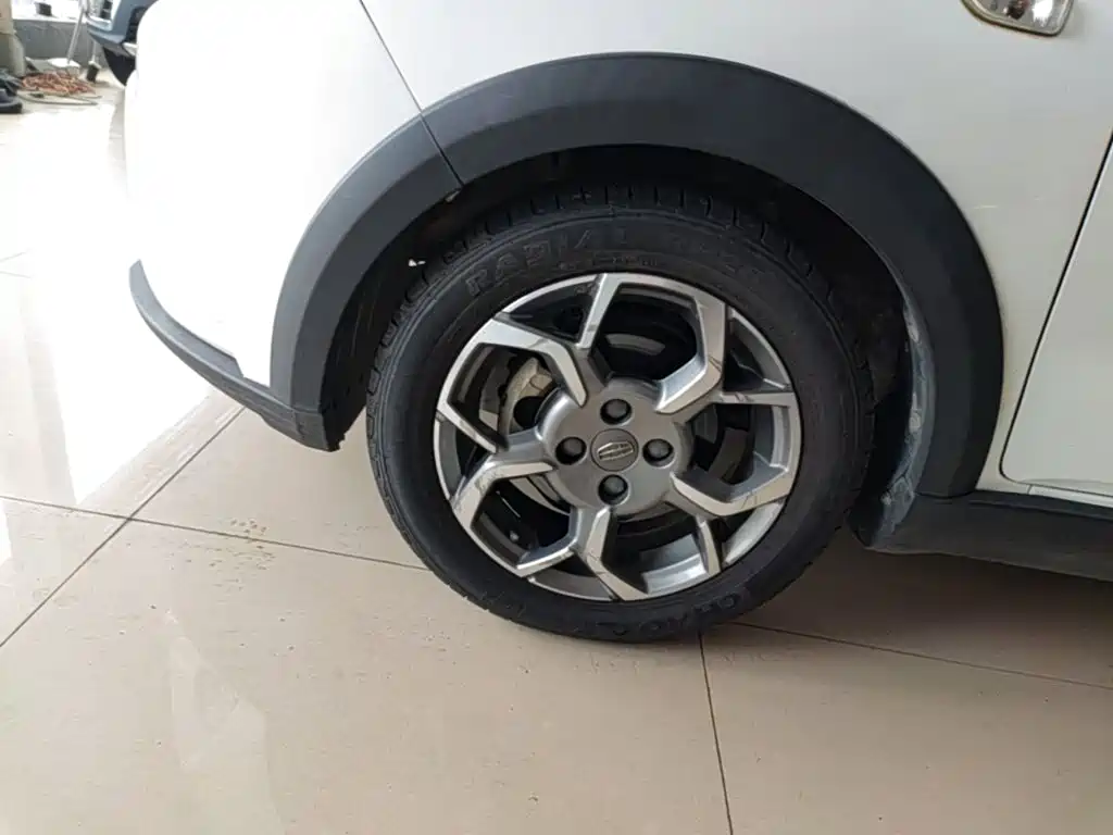 Geely Yuanjing X1 2018 2017 1.3L Auto Fun Edition