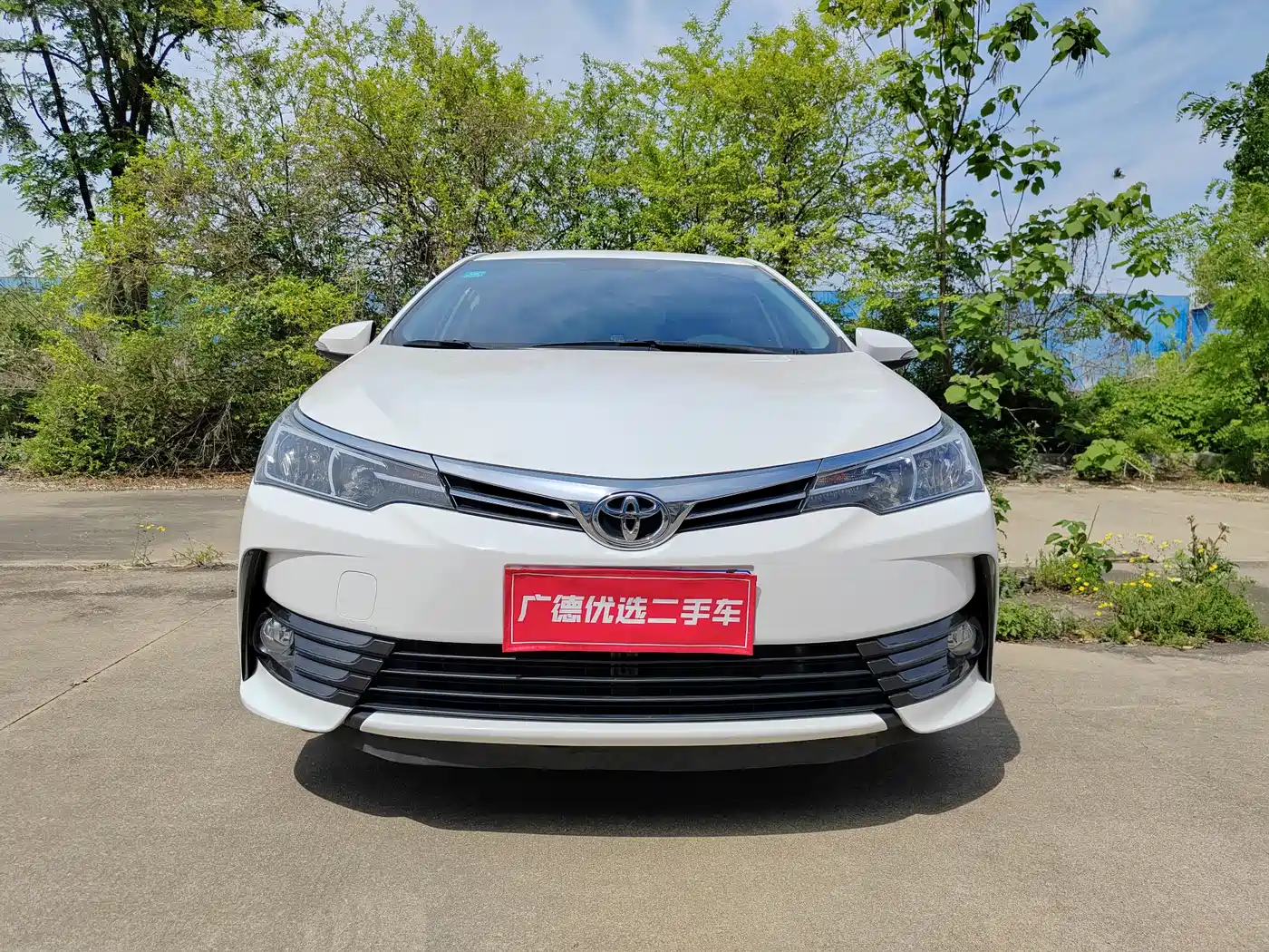 Toyota Corolla 2017 Facelift 1.2T S-CVT GL фото 2