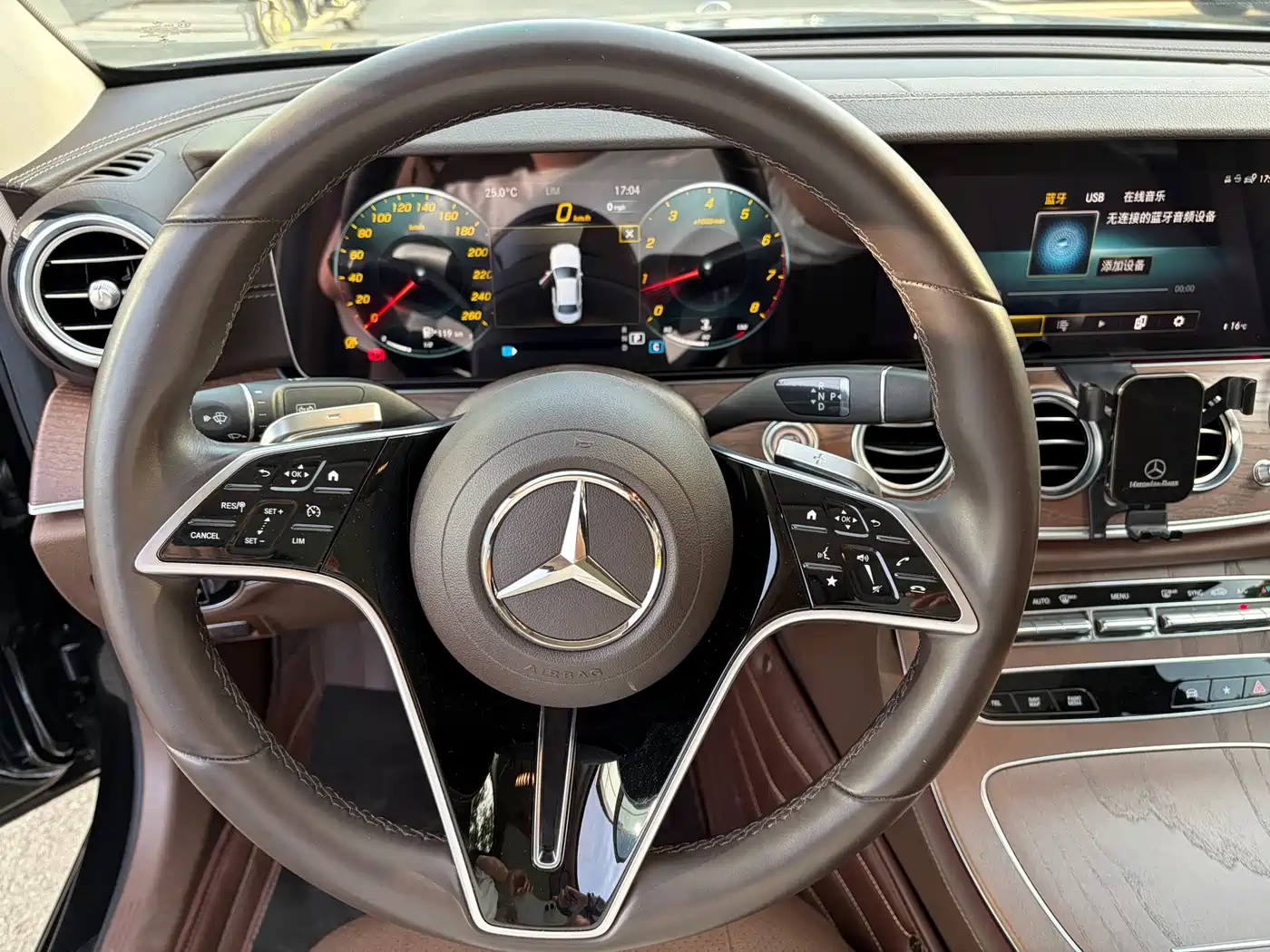 Mercedes-Benz E-Class 2023 E 300 L Luxury фото 5