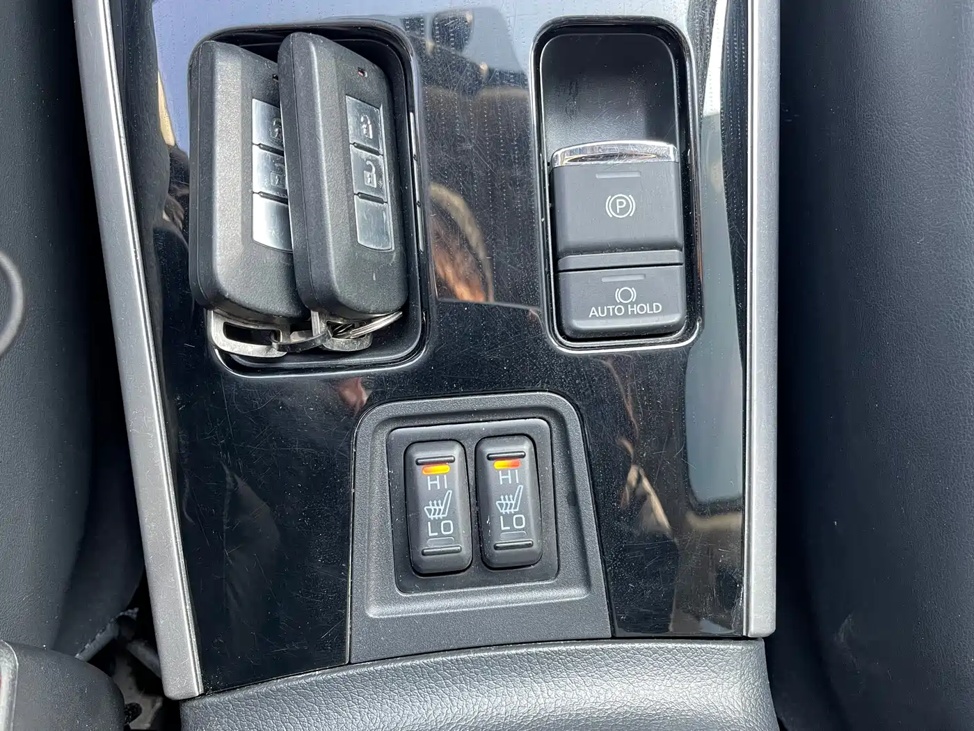 Mitsubishi Outlander 2021 Facelift 2.0L 2WD Premium Edition 7-Seater фото 30