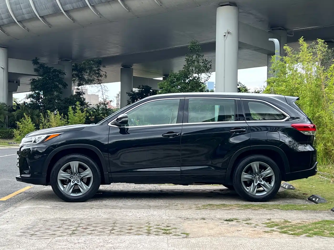 Toyota Highlander 2018 2.0T 4WD Luxury 7-seater (China V) фото 4