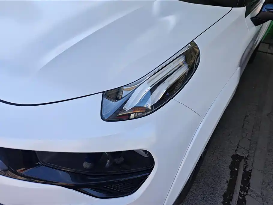 Lynk & Co 02 Hatchback 2022 2.0TD Summer Limited Edition фото 5