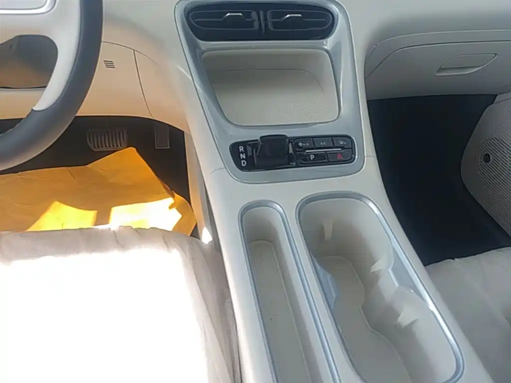 Geely Galaxy Starry Wish 2026 Edition 310km Youth Version фото 14