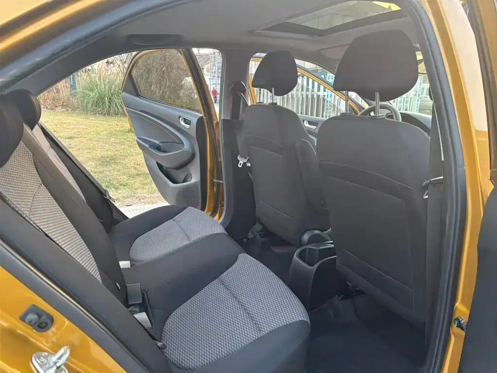 Hyundai Verna 2017 1.4L Auto Jump Edition (China V) фото 10