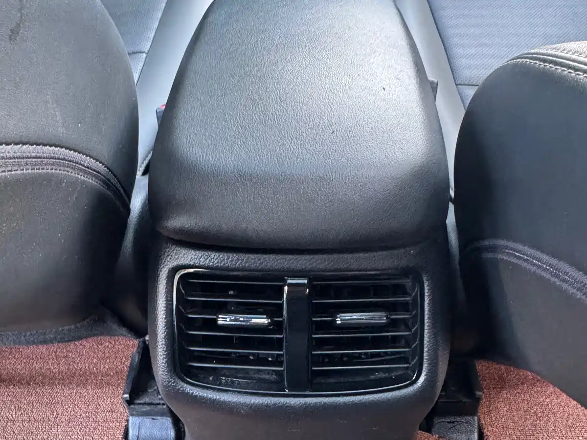 Kia Sportage 2019 2.0L Automatic Smart Luxury Edition фото 14