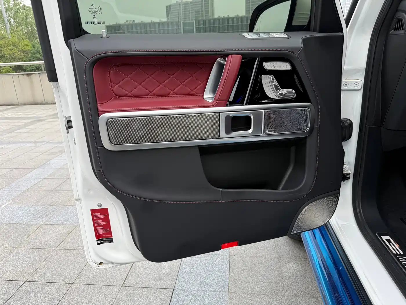 Mercedes-Benz G-Class 2024 G 500 фото 8