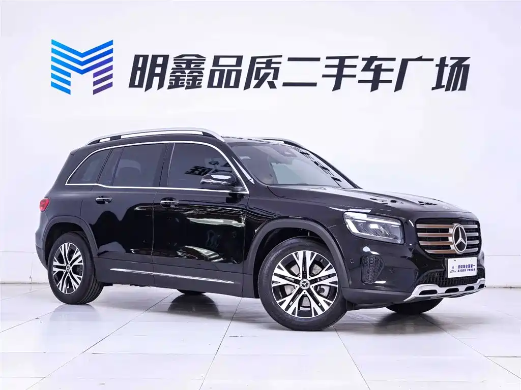 MERCEDES-BENZ GLB
