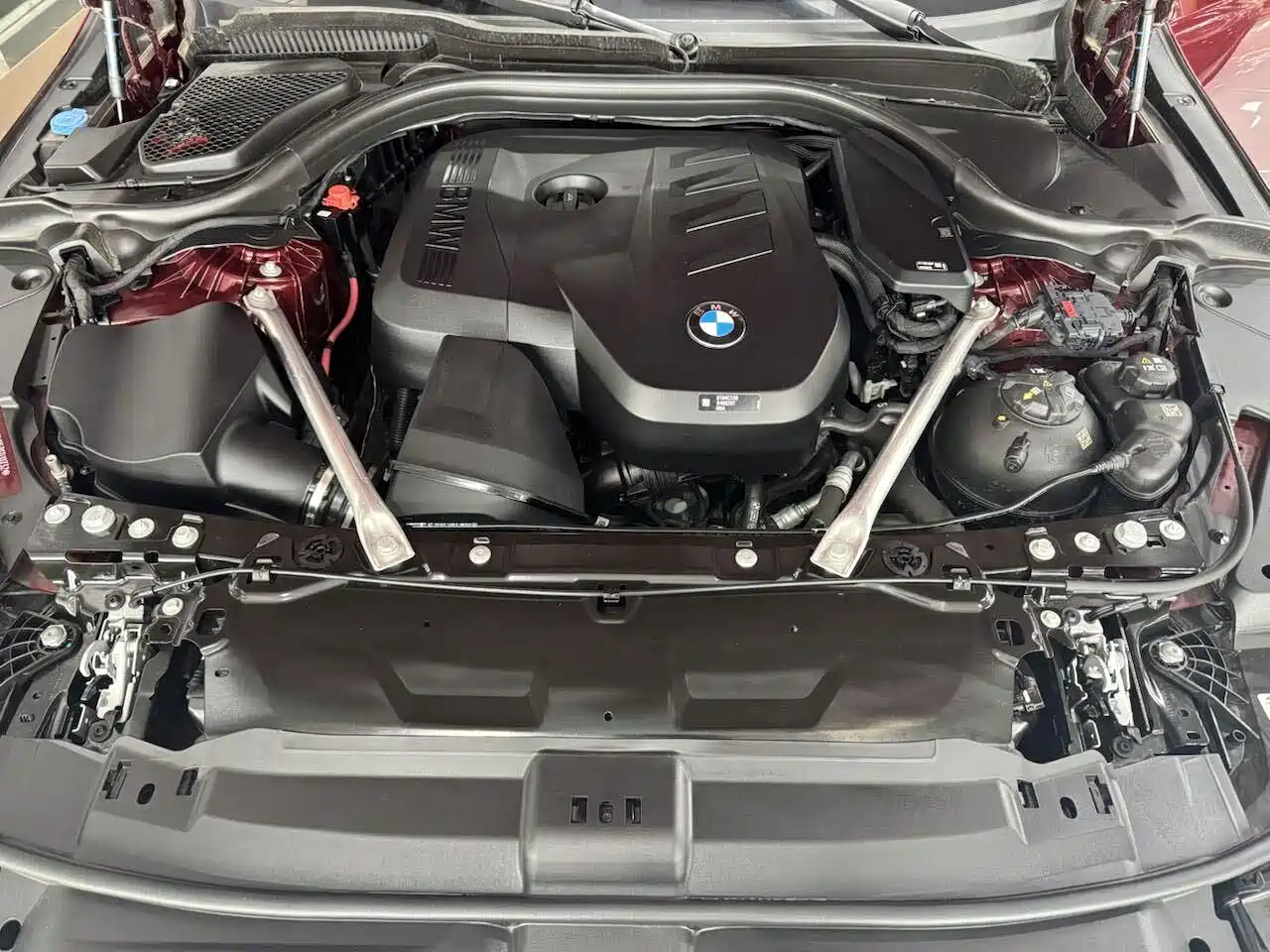 BMW 5 Series 2024 530Li Premium M Sport Package фото 24