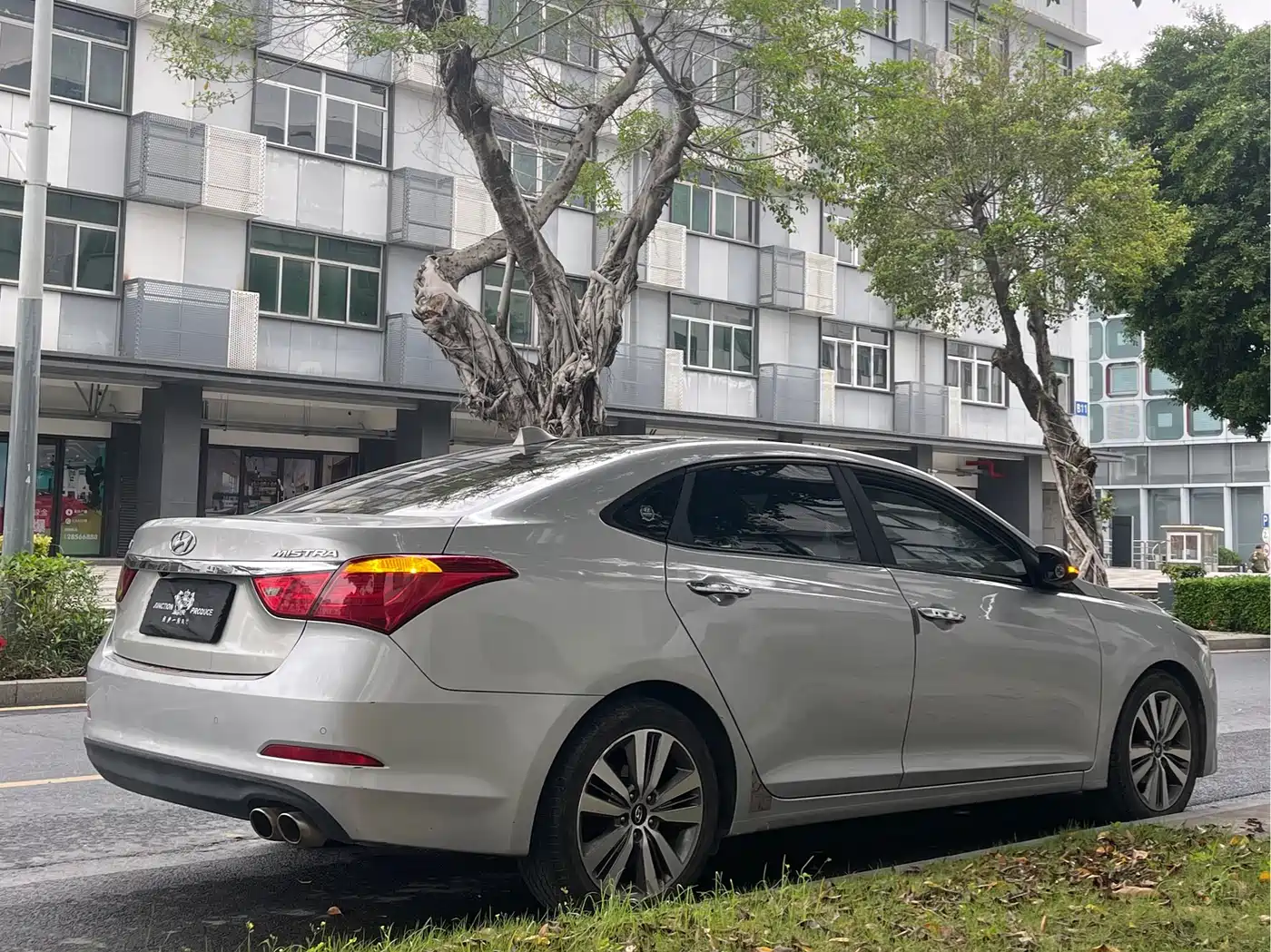 Hyundai Mistra 2014 1.8L Auto Premium DLX фото 6