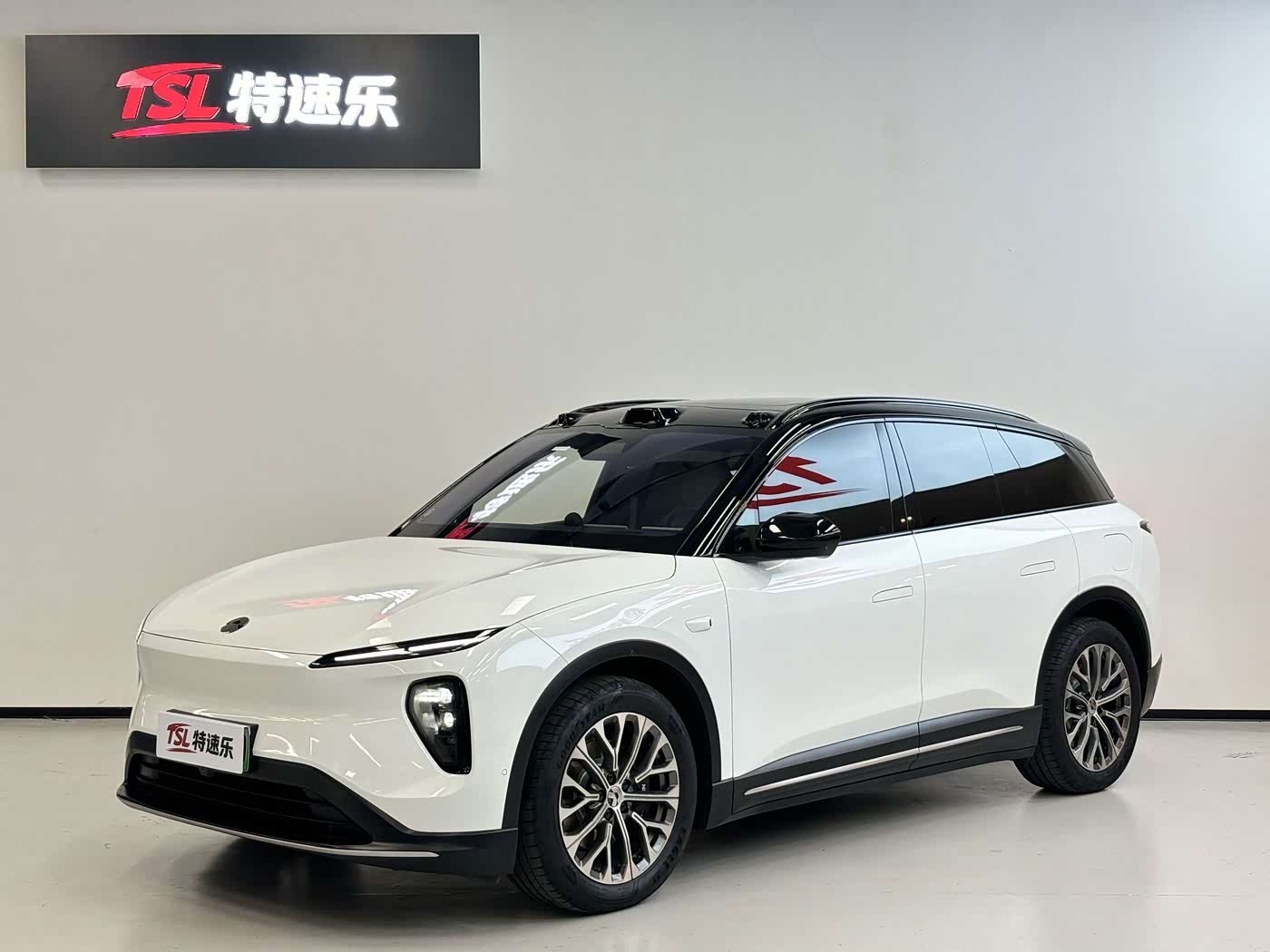 NIO ES6