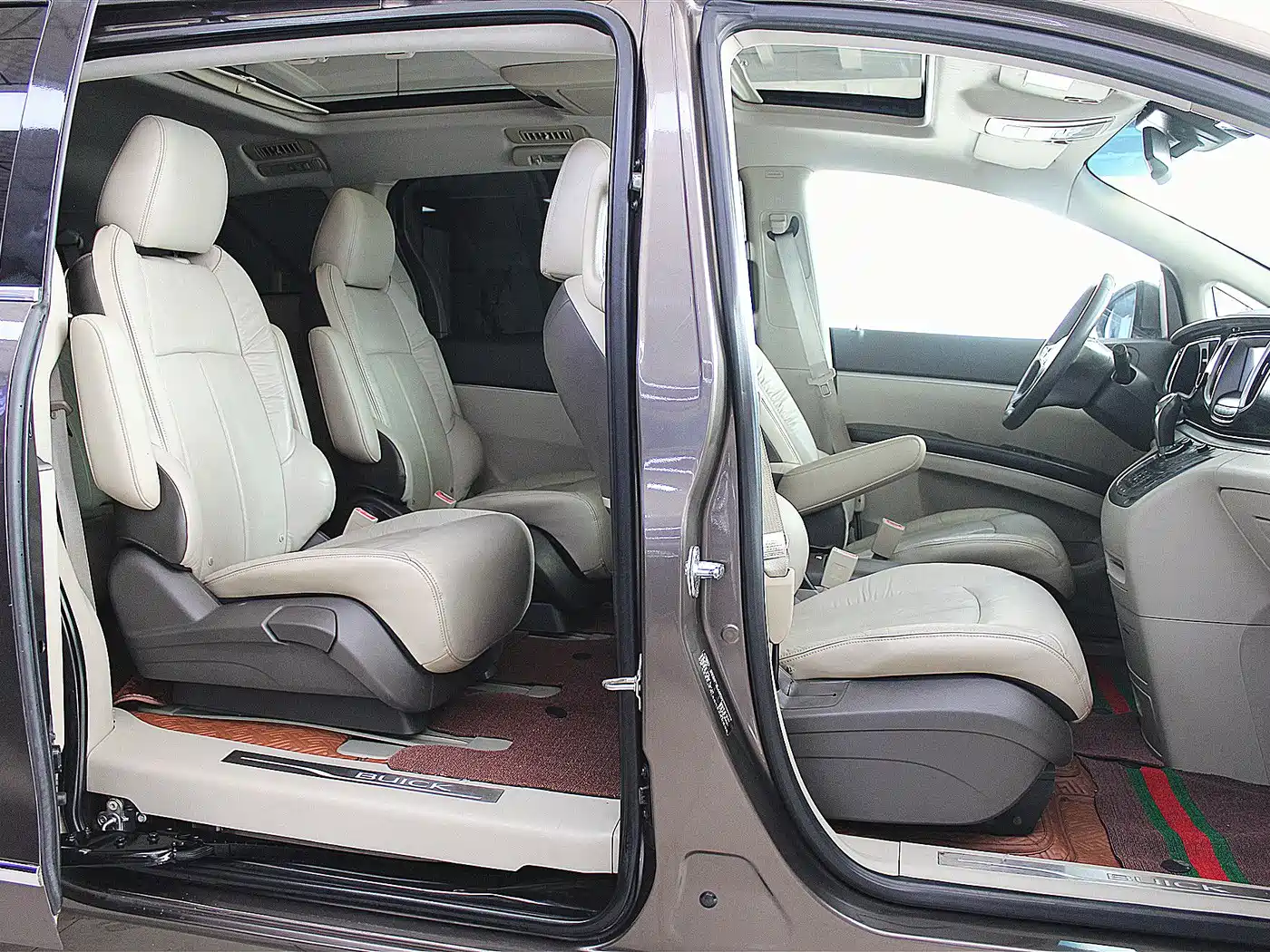 Buick GL8 2013 3.0L XT Luxury Business Flagship Edition фото 16