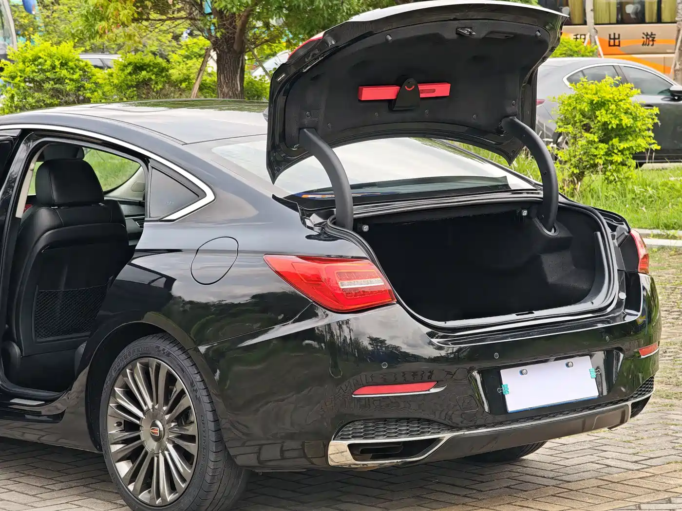 Hongqi H5 2020 1.8T Automatic Smart Connection Qi Enjoy Edition фото 17