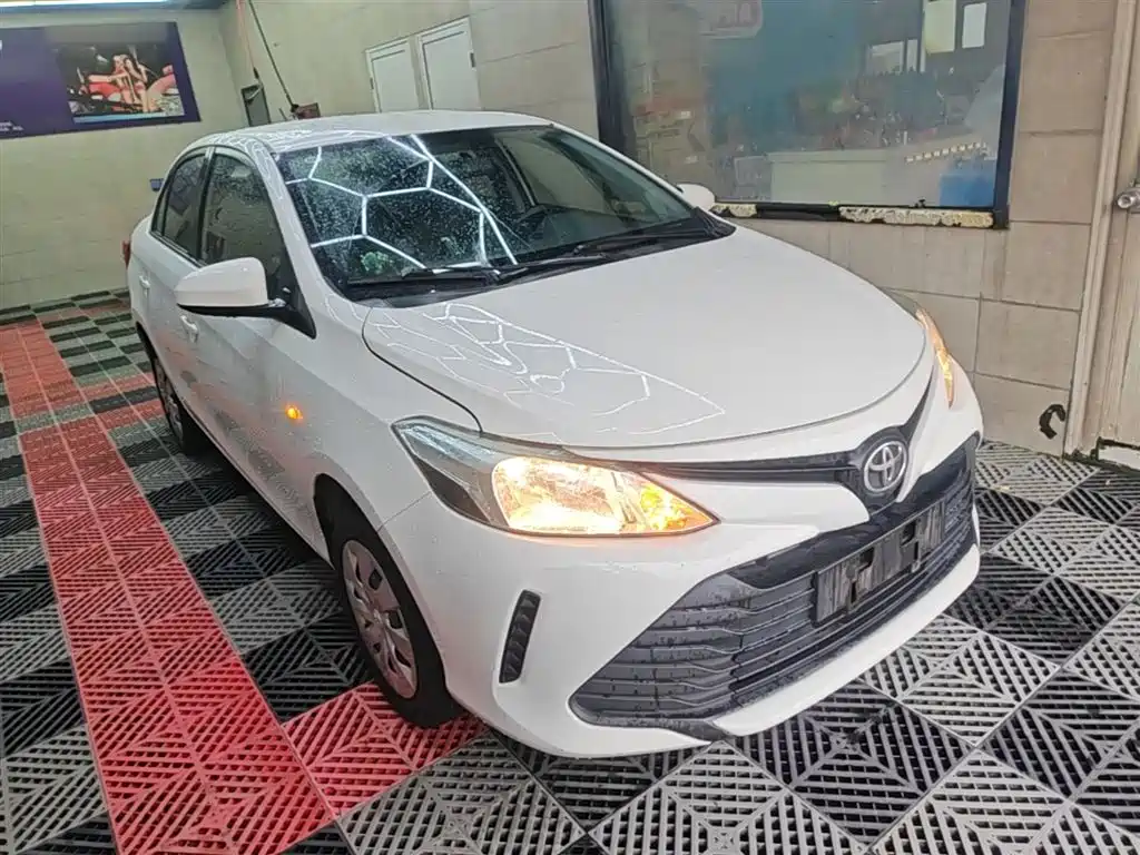 Toyota Vios 2017 1.5L CVT Pioneer фото 4