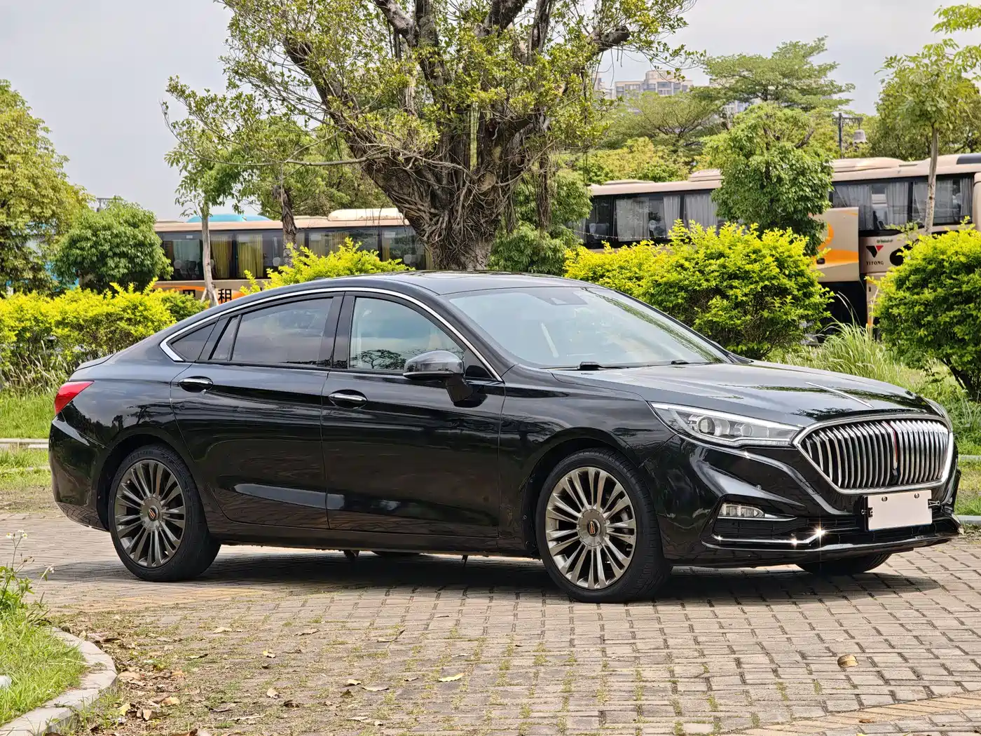 Hongqi H5 2020 1.8T Automatic Smart Connection Qi Enjoy Edition фото 3