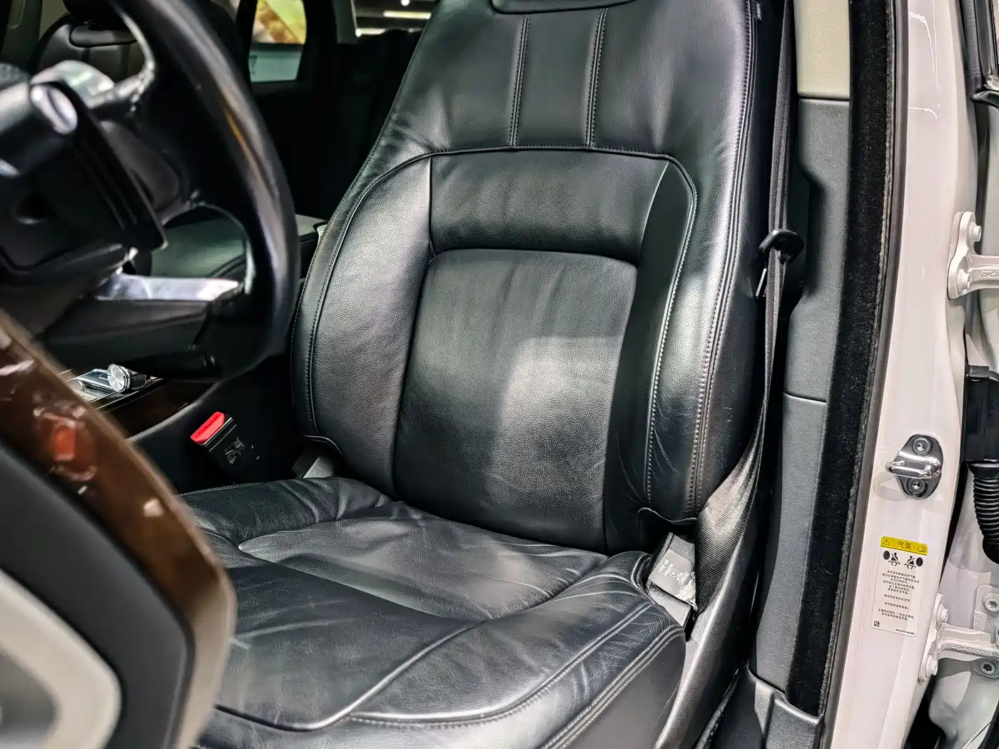 Land Rover Range Rover 2021 3.0 L6 Golden Age Edition фото 11