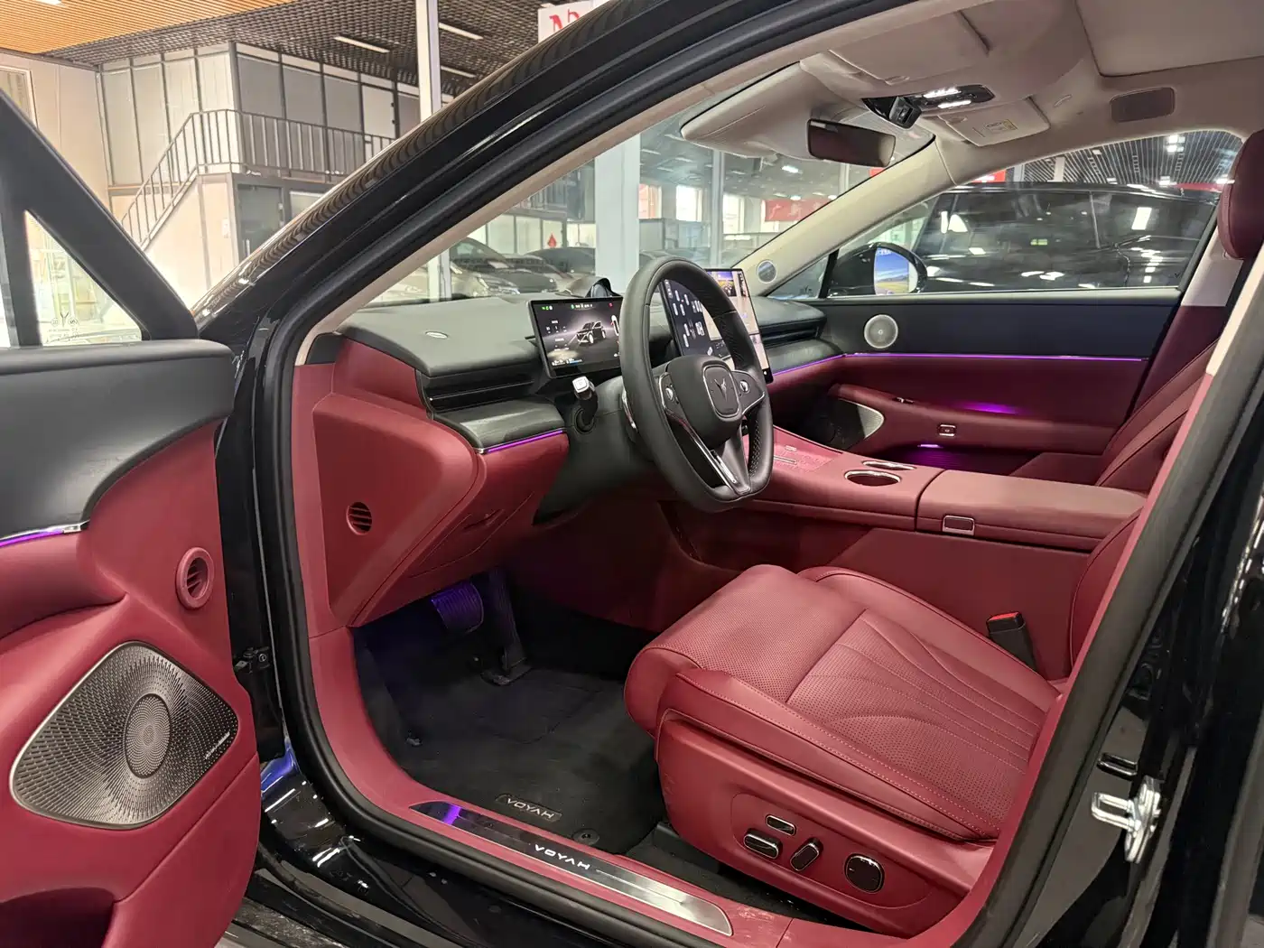 Voyah Auto VOYAH Zhuiguang L 2025 2025 Mid-configuration Model