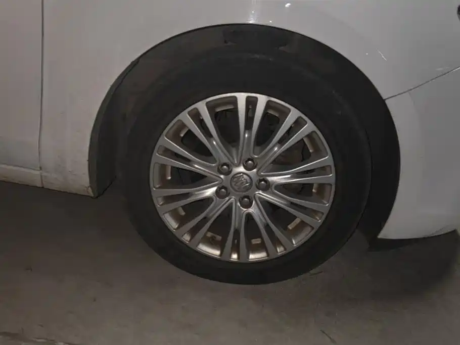 Buick Excelle 2015 15N Automatic Elite фото 6