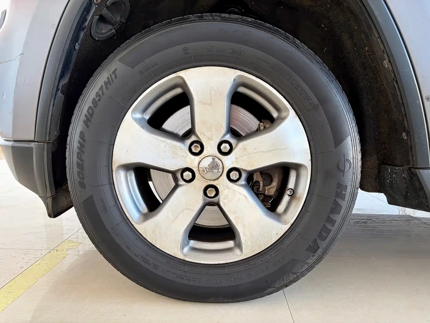 Jeep Grand Cherokee (Import) 2012 2011 3.6L Luxury Edition