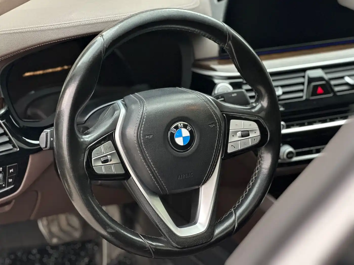 BMW 5 Series 2020 525Li Luxury Package фото 11