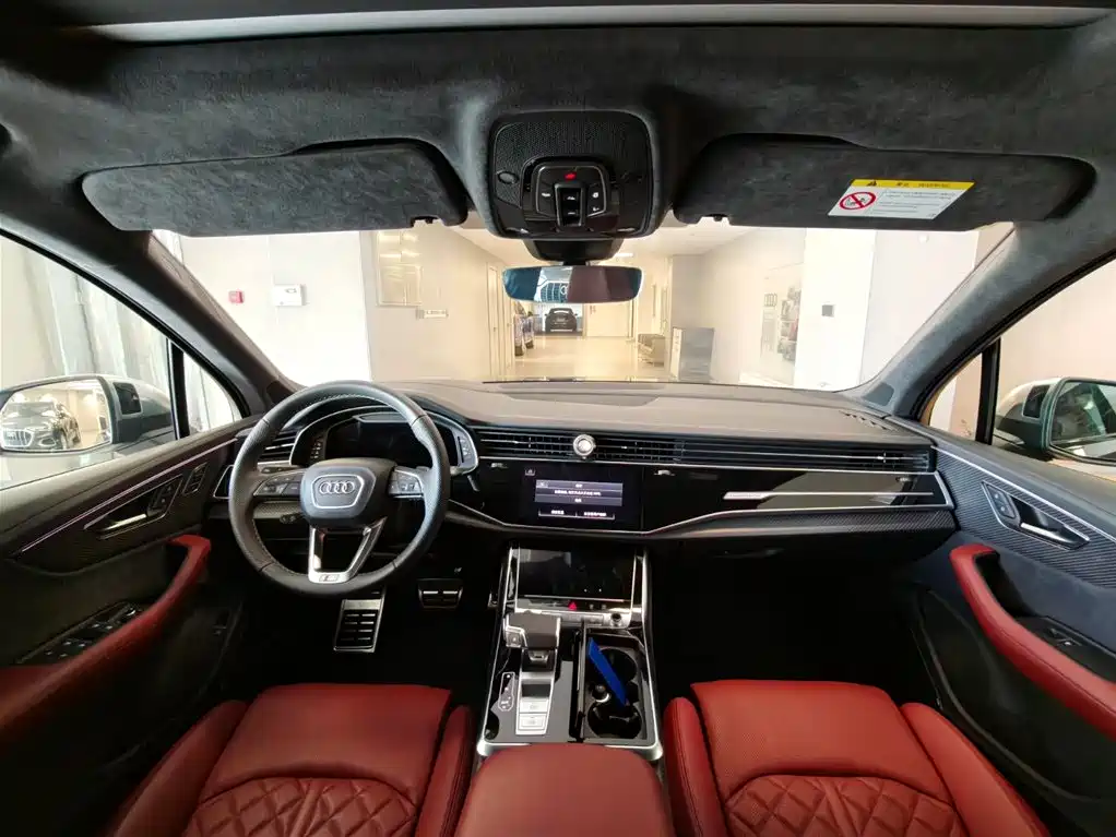 Audi SQ7 2025 2024 4.0 TFSI