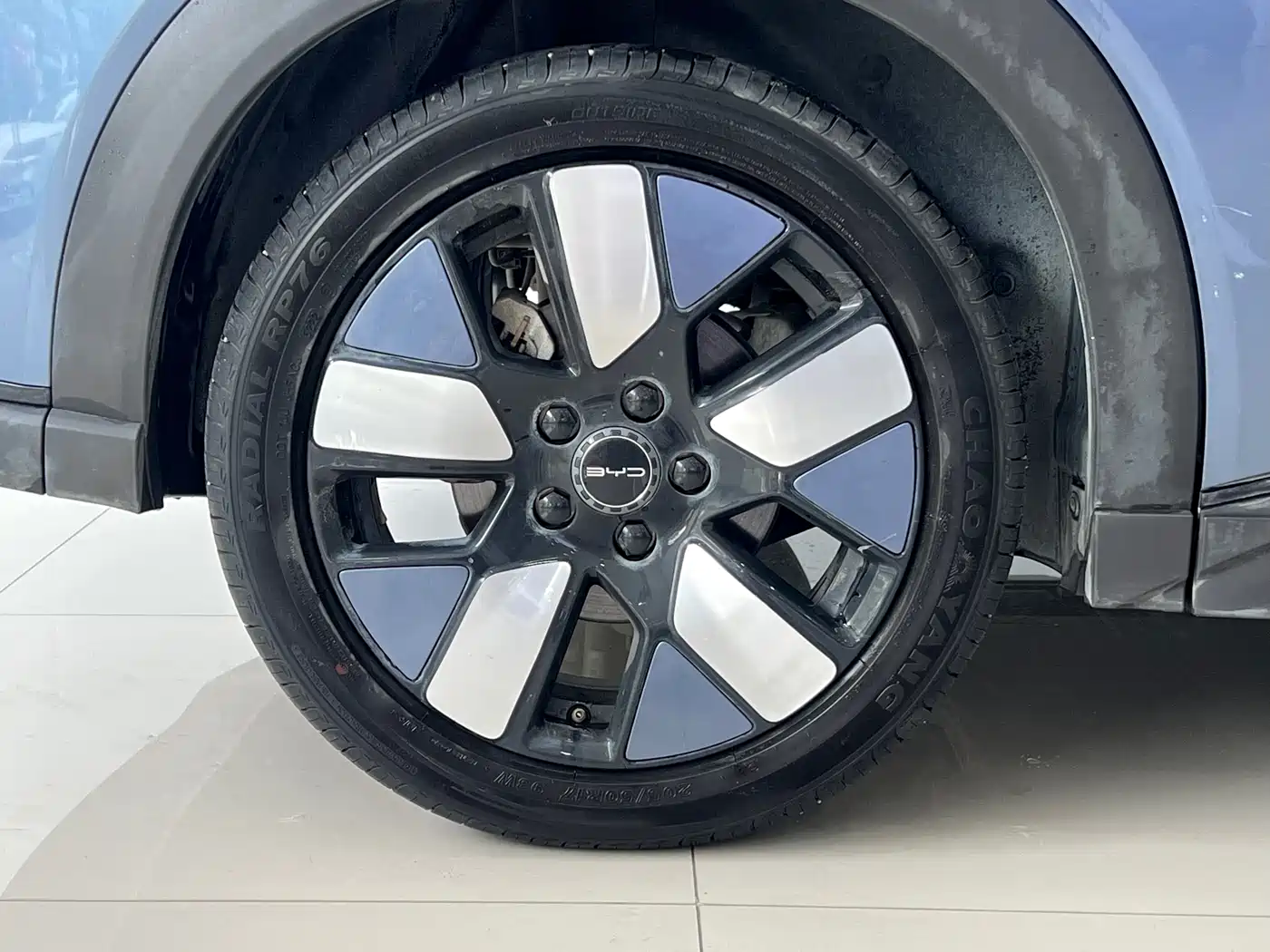 BYD Dolphin 2023 401km Knight Edition фото 9