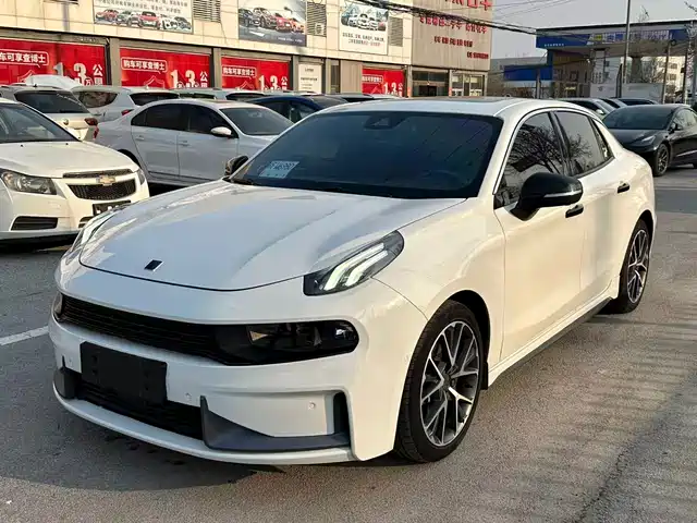 Lynk & Co 03 2.0TD DCT, Драйв, Pro