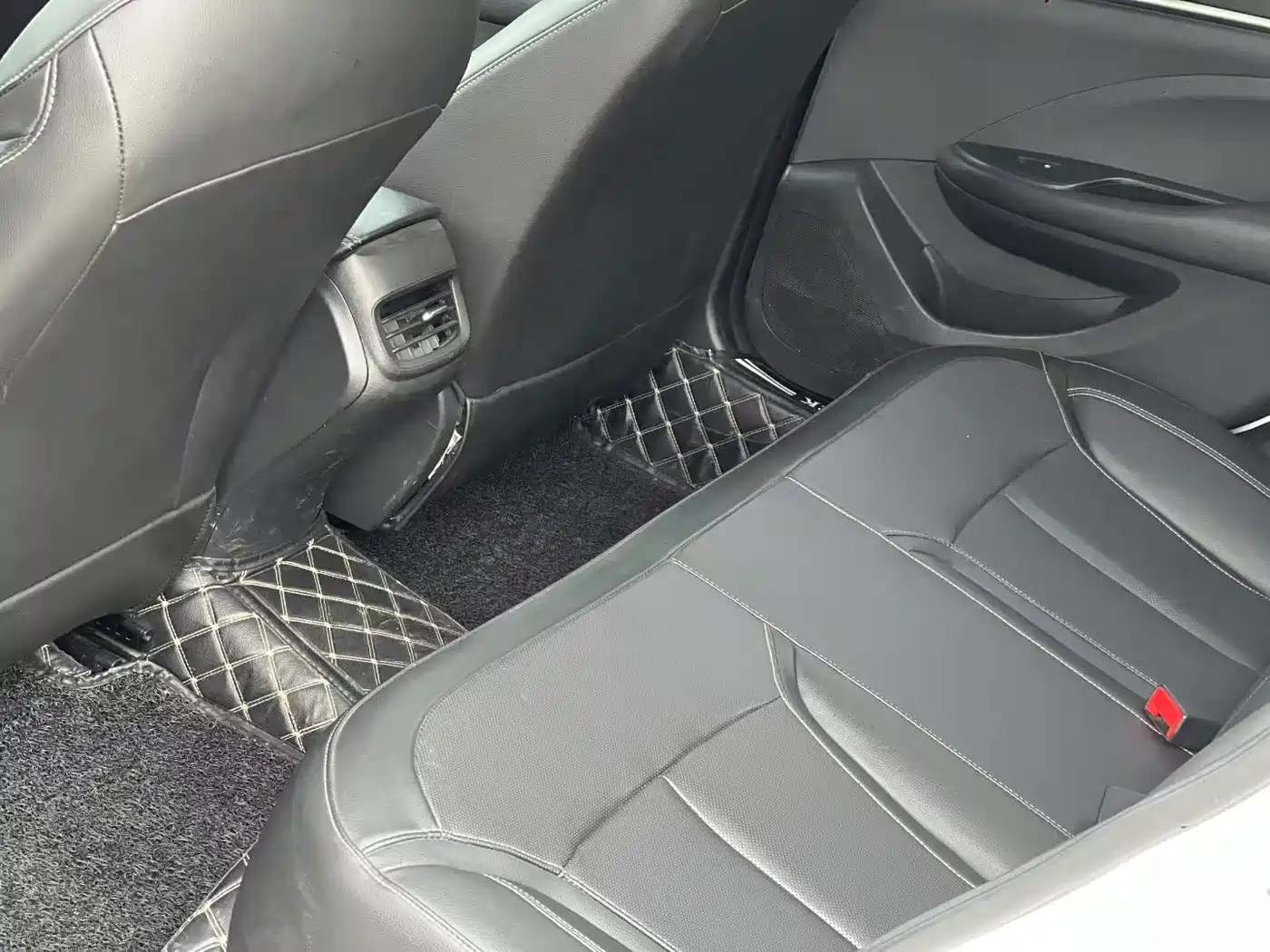 Photo 9 - Buick Excelle