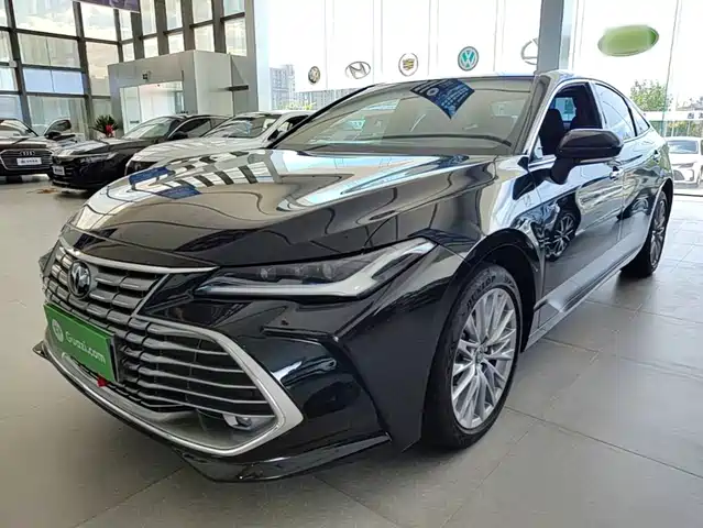 Toyota Avalon Гибрид, 2.0L, Люкс