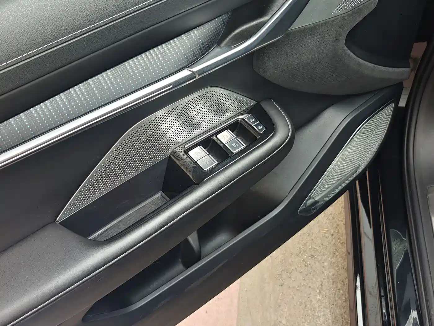 ZEEKR EXTREME KRYPTON 001