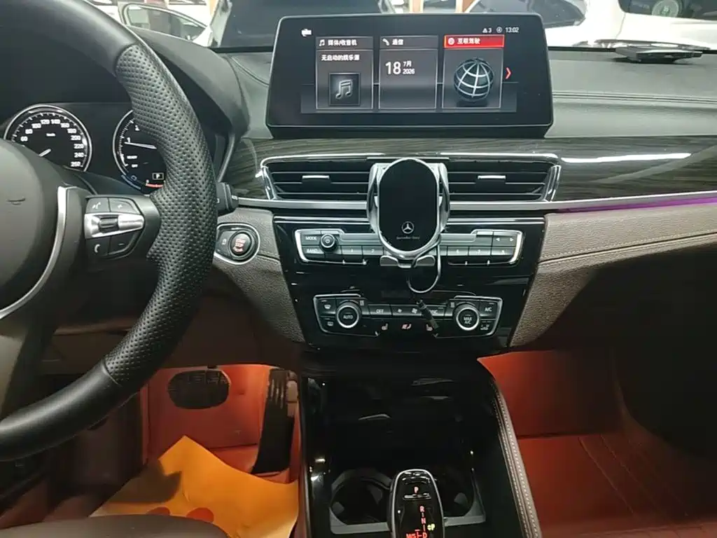 Фото 9 - BMW X1