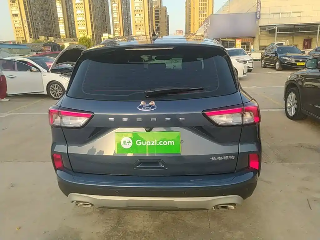 2025 Ford Escape