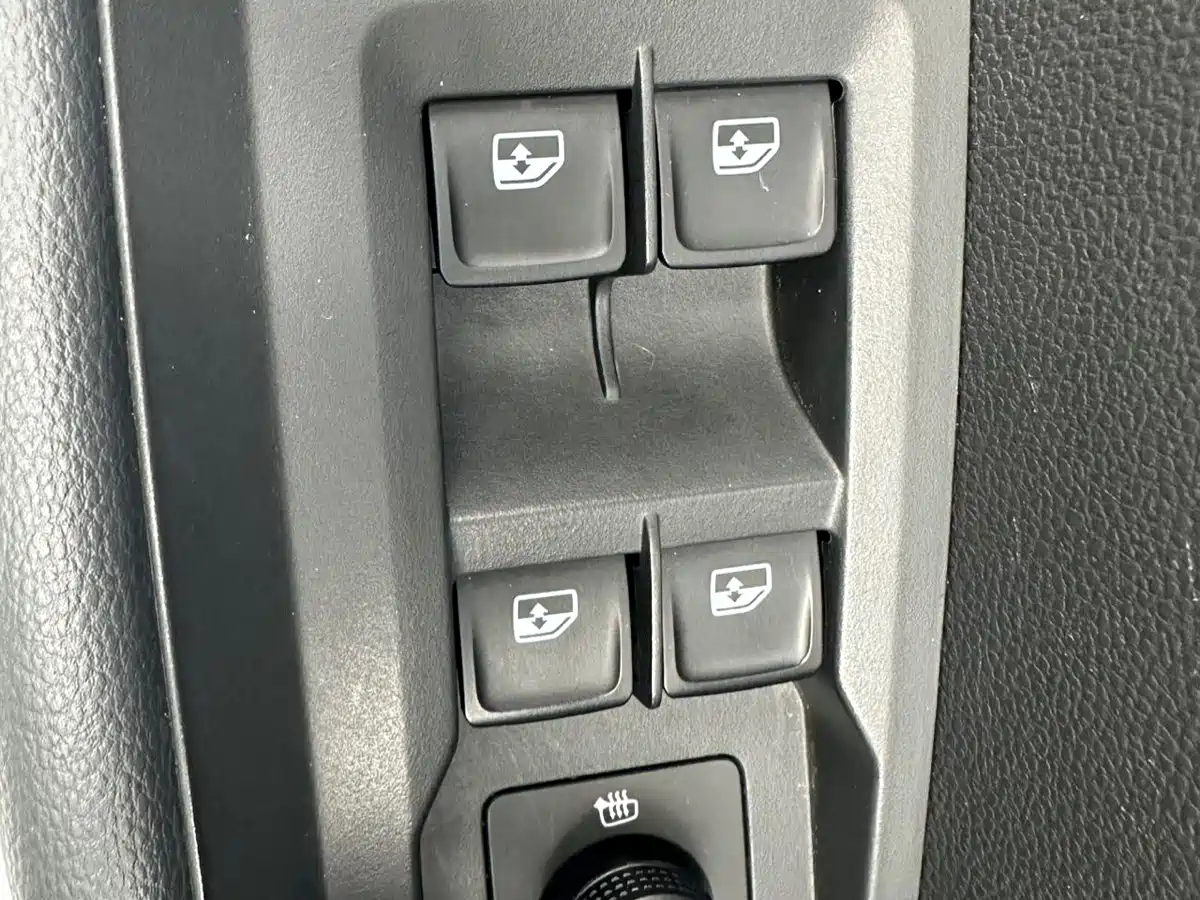 Volkswagen Tharu 2022 280TSI FWD Luxury Edition фото 11